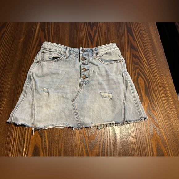 Free People We The Free Denim Skirt Breezy Button Fly, size 27 light wash blue - Picture 7 of 16